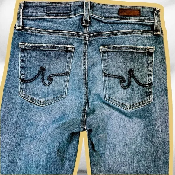 AG Adriano Goldschmied Medium Wash ‘Mari’ High-Rise Straight Leg Jeans Size 26R