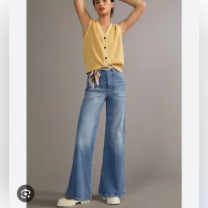 Anthropologie x Pilcro - Wide Leg Carpenter Jeans!