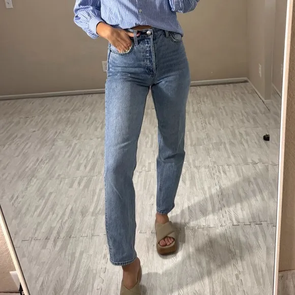 Aritzia Denim Forum Straight Leg Jeans