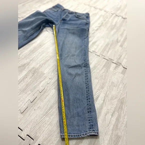 Aritzia Denim Forum Straight Leg Jeans
