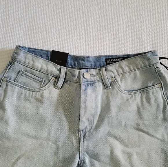 Blank NYC🗽The Fulton Roll Up Denim Shorts