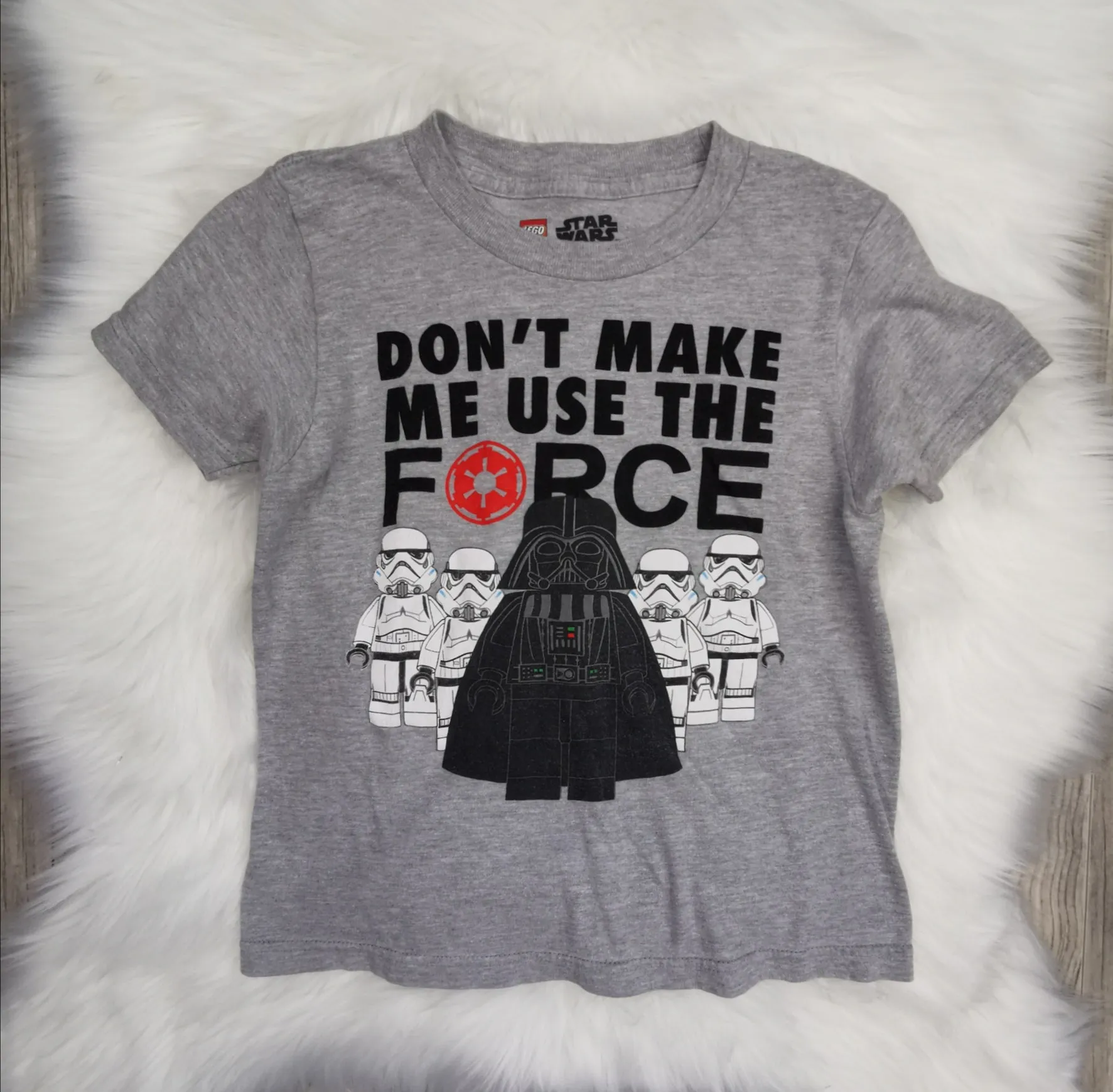 BOY SIZE SMALL (6 YEARS) - LEGO, Star Wars Graphic T-shirt VGUC B49