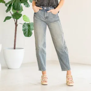 Cecilia High Rise Slim Barrel Fit
