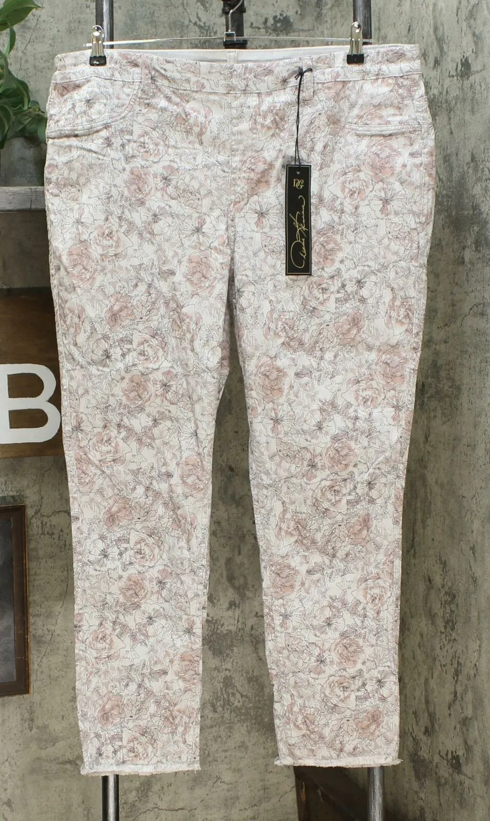 DG2 by Diane Gilman Women's Plus Size Reversible Twill Pull On Skinny Jeans