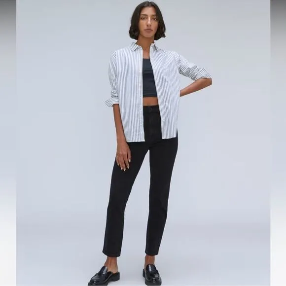 Everlane NWT Original Cheeky Jeans Size 25 Crop in Black