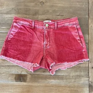 Frame Denim Le Cutoff Shorts, Crimson Shadow size 24