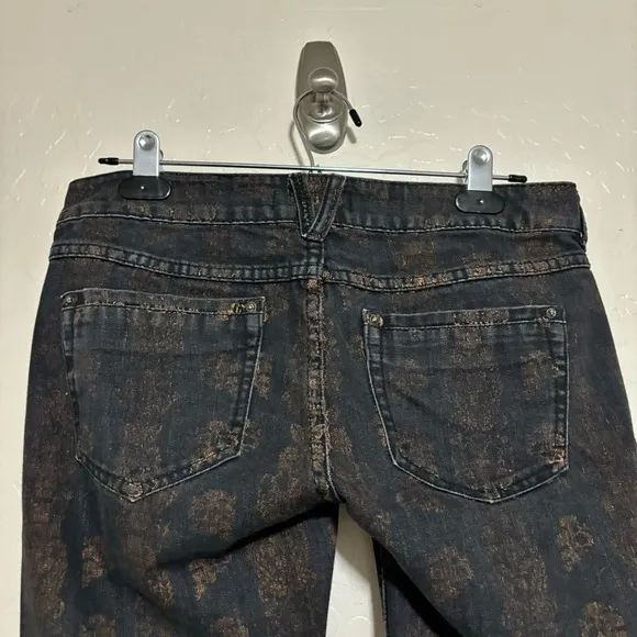 Free People Black Bronze Batik Flare Leg Boot Cut Denim Low Rise Jeans Boho 26