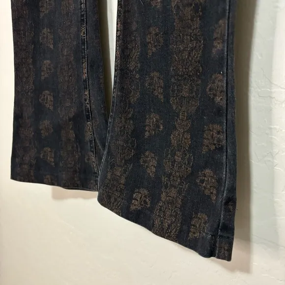 Free People Black Bronze Batik Flare Leg Boot Cut Denim Low Rise Jeans Boho 26