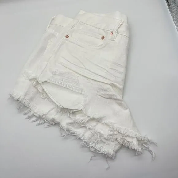 Free People Loving Good Vibrations Spring White Destroyed Denim Shorts Size 31