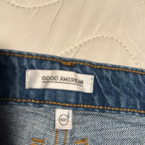 Good American Size 4 Denim Distressed Button Fly Jean Shorts