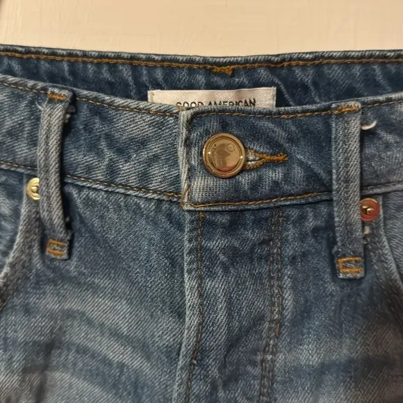 Good American Size 4 Denim Distressed Button Fly Jean Shorts