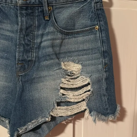 Good American Size 4 Denim Distressed Button Fly Jean Shorts