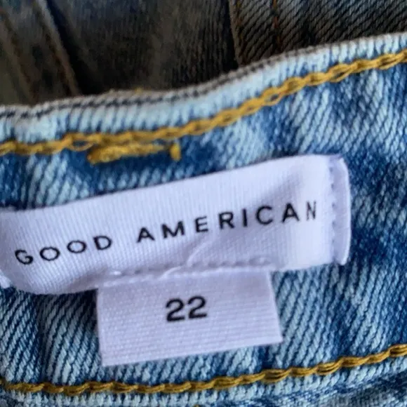 Good American the cut off high waist Denim short