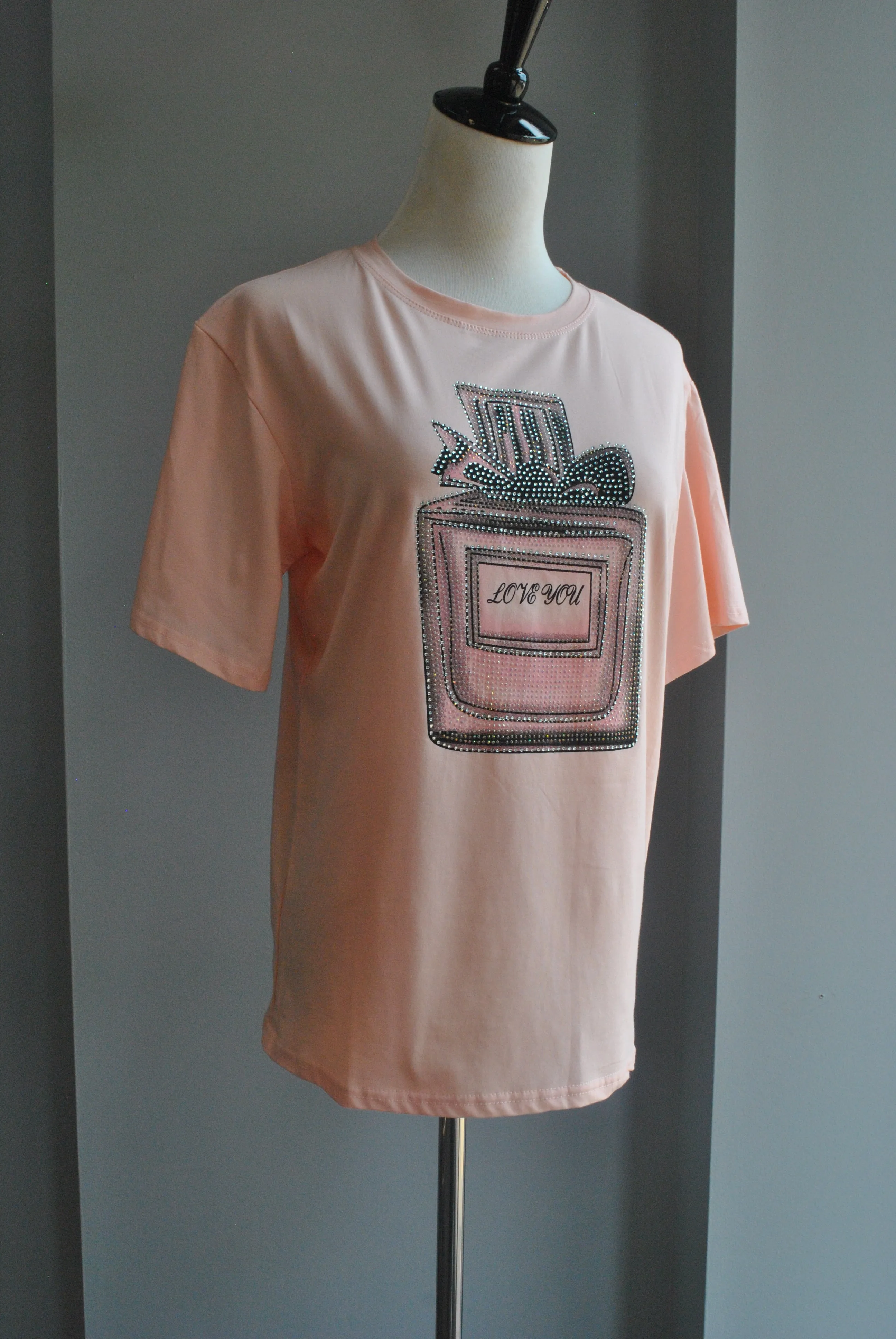 GRAPHIC T-SHIRT - PEACH