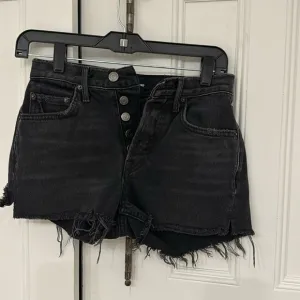 GRLFRND KAROLINA BLACK DENIM SHORTS SZ 24