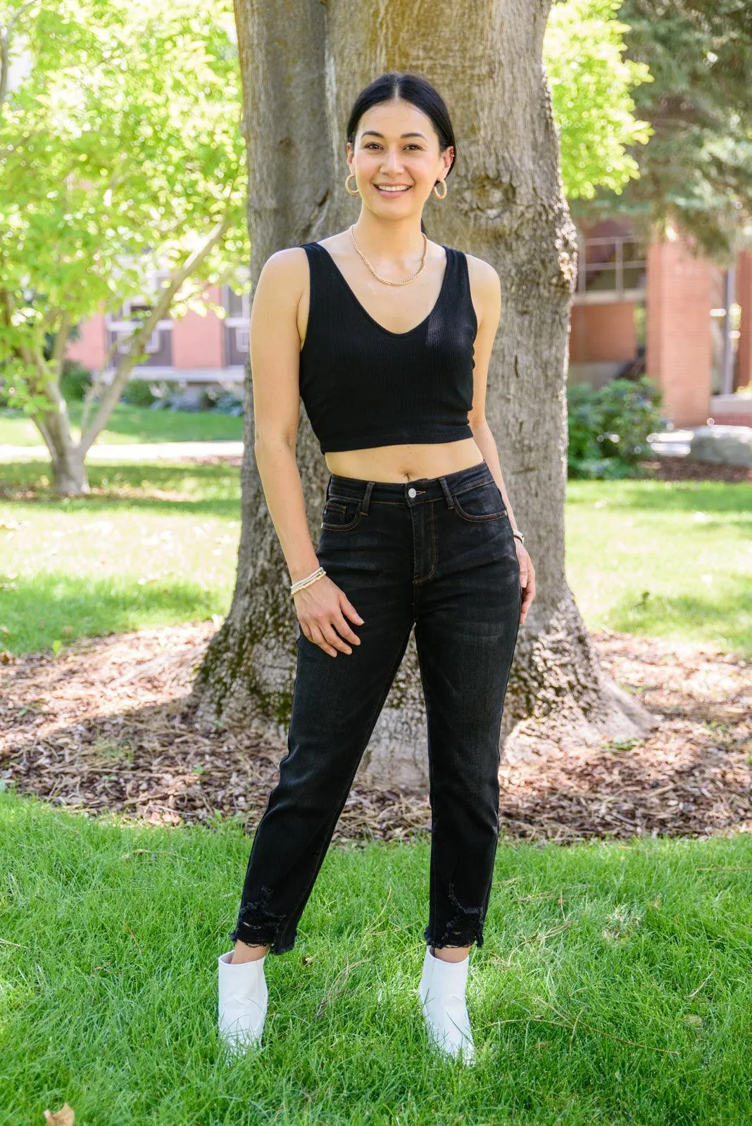 Hazel Blues® | Kelbie Destroyed Hem Crop Jeans