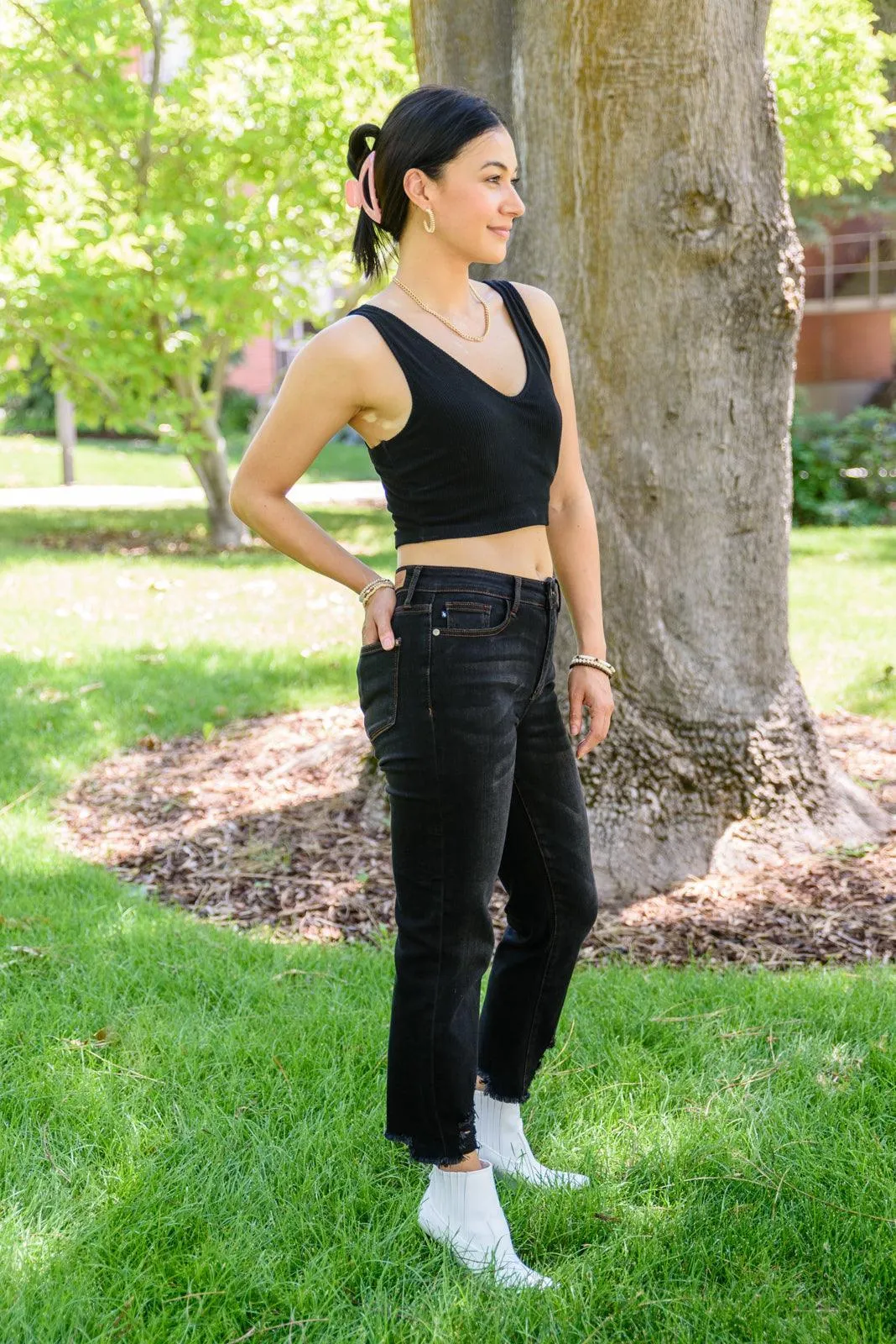 Hazel Blues® | Kelbie Destroyed Hem Crop Jeans