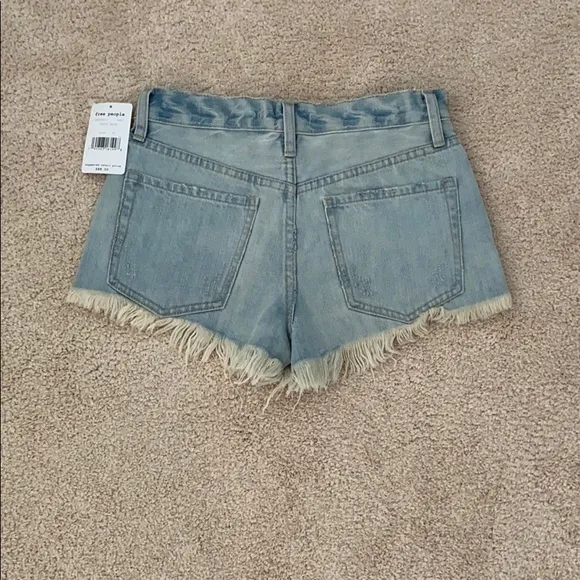 HP🎉 NWT We the Free Daisy Blue Shorts