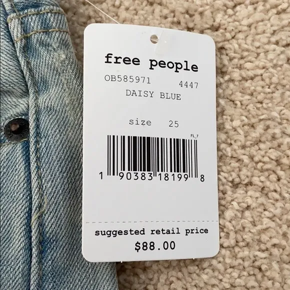 HP🎉 NWT We the Free Daisy Blue Shorts