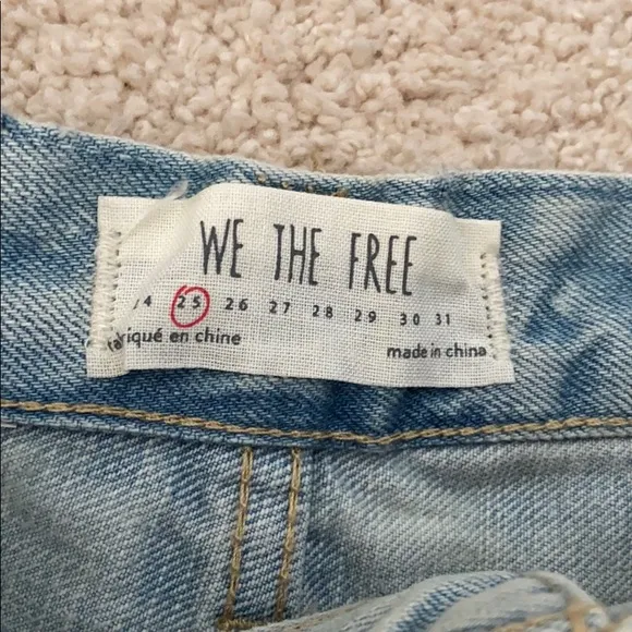 HP🎉 NWT We the Free Daisy Blue Shorts