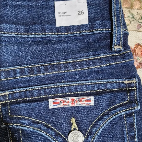 HUDSON Jeans Croxley Mid-rise Rolled Cuff Denim Shorts Size 26, New, Ret…