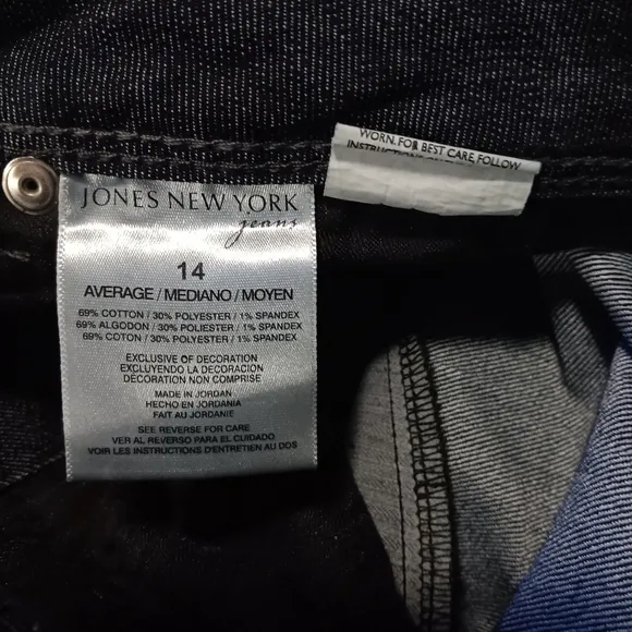 Jones New York women's Jeans size 14 Lexington straight leg black