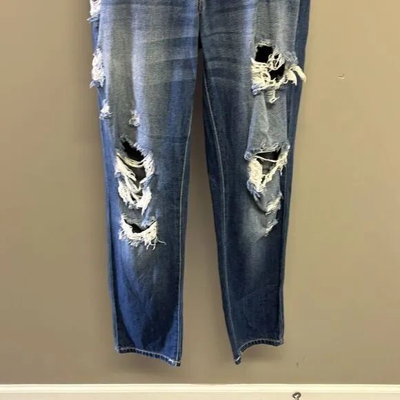 KanCan Medium Blue Very Distressed Faded Straight Leg 5-Pocket Jeans- Size 9/28