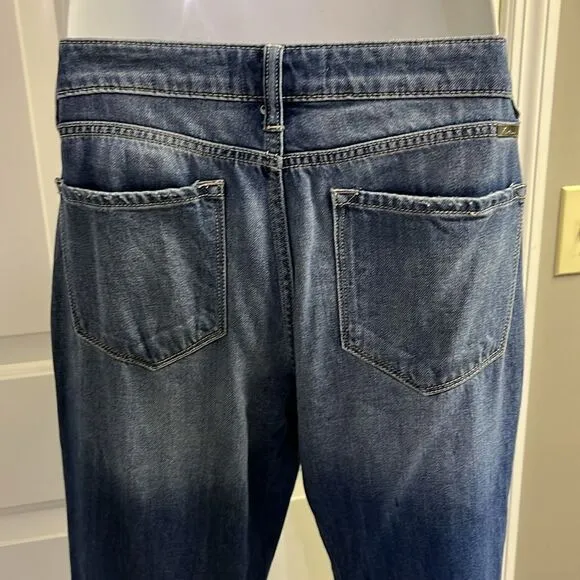 KanCan Medium Blue Very Distressed Faded Straight Leg 5-Pocket Jeans- Size 9/28