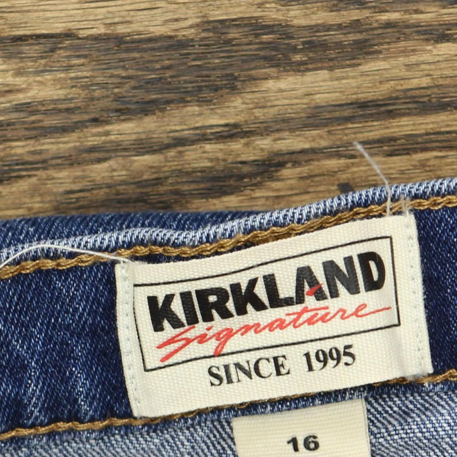 Kirkland Signature Women's High-Rise Straight Leg Jeans 7771739 Blue 16