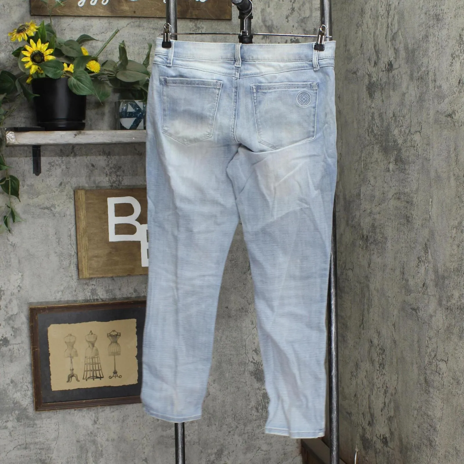 Laurie Felt Womens Classic Embroidered Slim Leg Jeans Light Blue 10