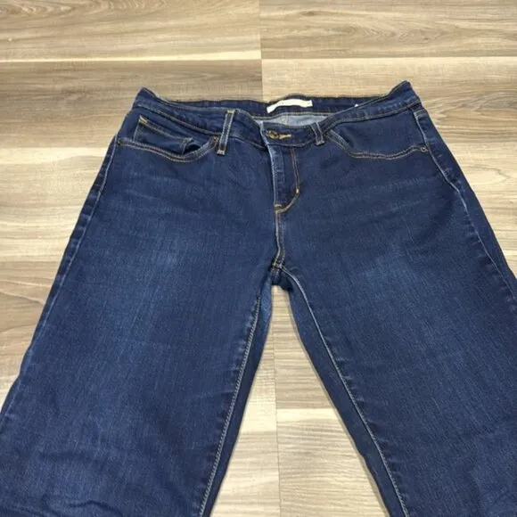 Levi’s 714 blue straight leg jeans size 31