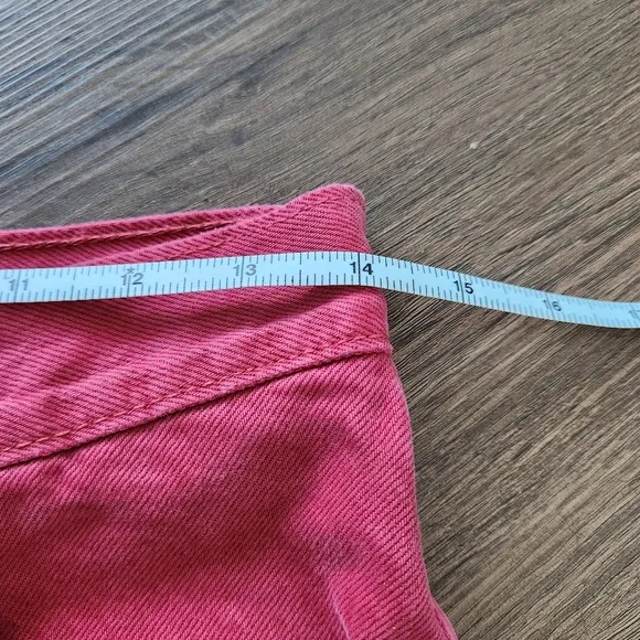 Levi's 80's Mom Jean Shorts 25 Raspberry Red Denim Retro Minimalist