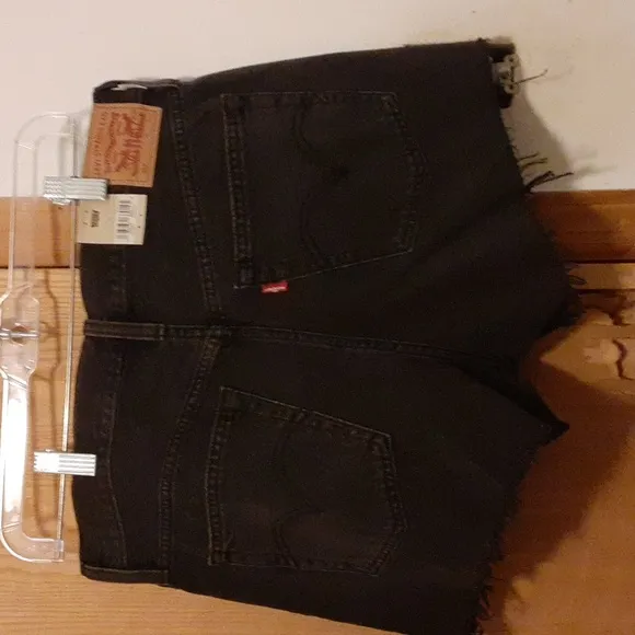 Levi's NWT Women's 501 Button Fly Shorts Distressed Black Cut Off Size 30