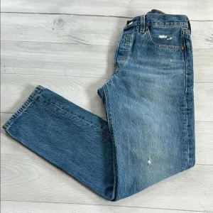 Levi’s Premium 501 Straight Leg Button Fly Jeans Size W28 L30