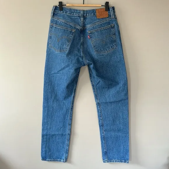 Levi’s Premium 501 Straight Leg Button Fly Jeans Size W28 L30