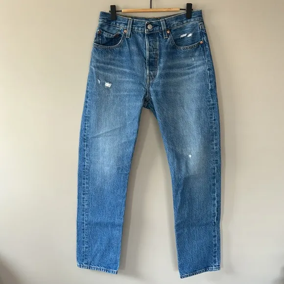 Levi’s Premium 501 Straight Leg Button Fly Jeans Size W28 L30