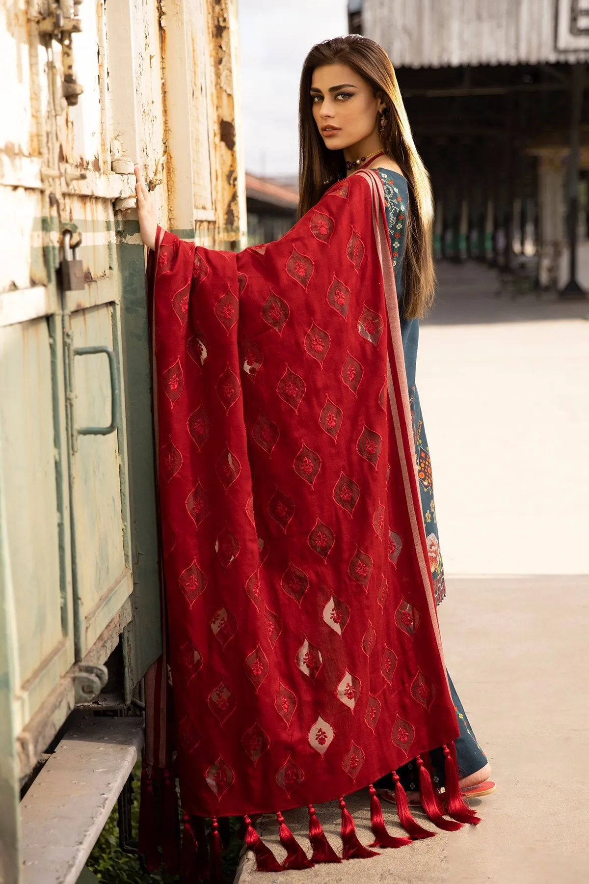 LULUSAR | Nureh Maya Winter Khaddar Collection Vol 2 2021 | Unstitched Embroidered Khaddar Suits