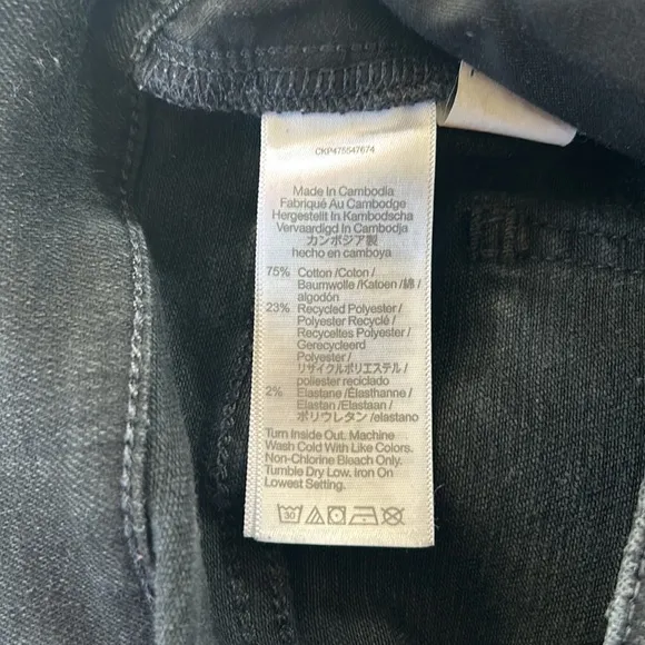Madewell Mid-Rise Kick Out Jeans Size 28