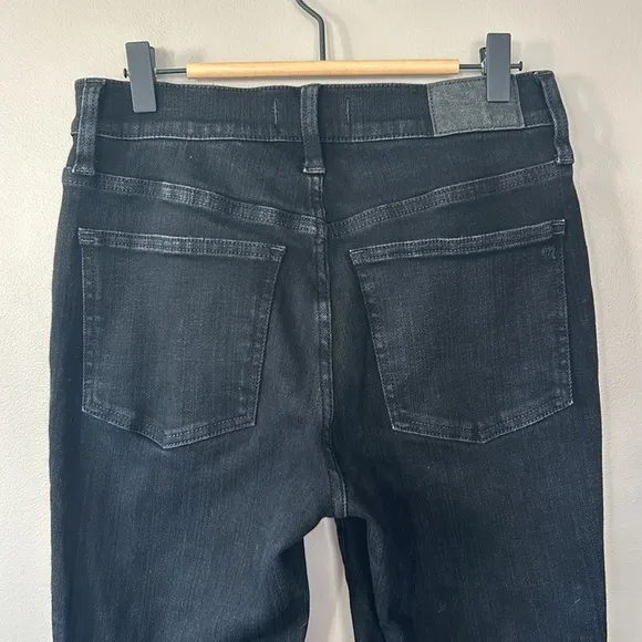 Madewell Mid-Rise Kick Out Jeans Size 28
