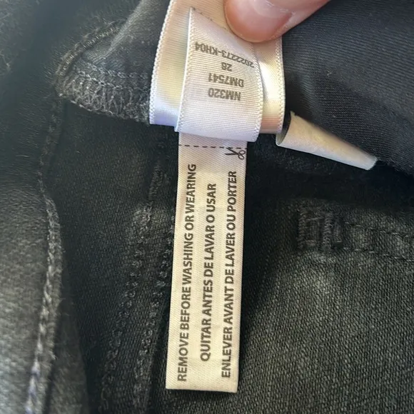 Madewell Mid-Rise Kick Out Jeans Size 28