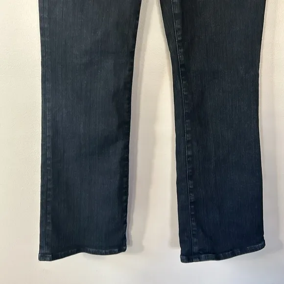 Madewell Mid-Rise Kick Out Jeans Size 28