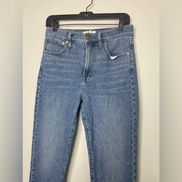 Madewell The Perfect Vintage Straight Leg jeans in Mid Wash Fringe Hem Sz 27