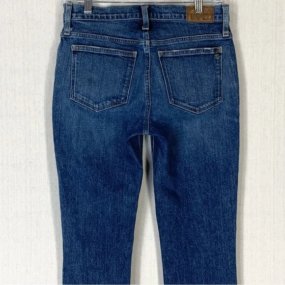 Madewell Tomboy Straight Jeans in Chaseley Wash Style #MB499 - Size 25