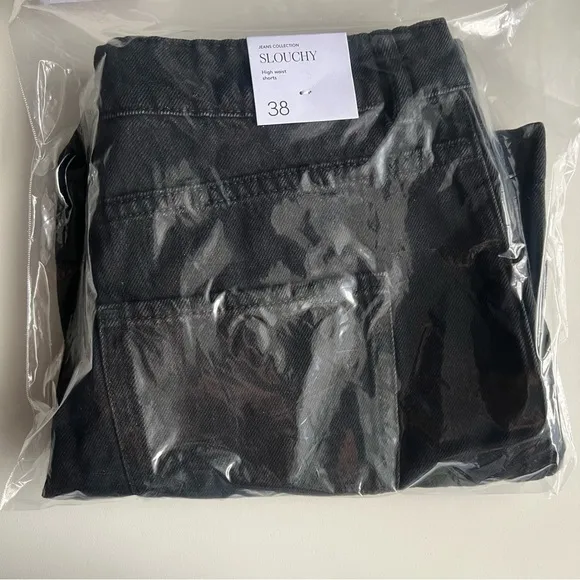 Mango - Ladies Slouchy High Waist Denim Shorts - Black. Size: 6 (US). NWT