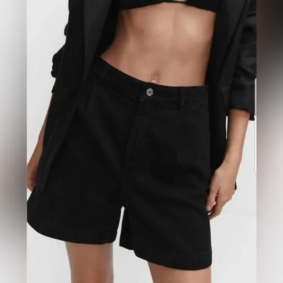 Mango - Ladies Slouchy High Waist Denim Shorts - Black. Size: 6 (US). NWT