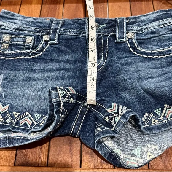 Miss Me Embroidered Accent Denim Signature Shorts  Size 26