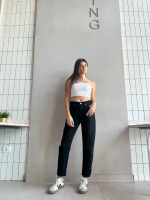 Mom-Fit - High-Waist Black.
