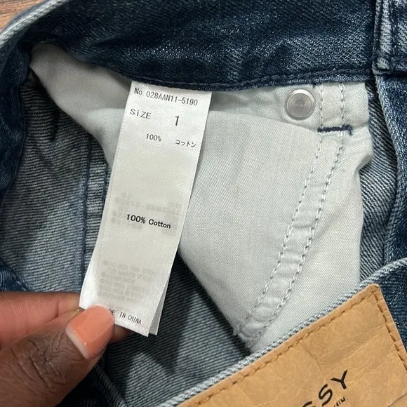 Moussy Women’s Blue Denim Shorts Size 1 Small