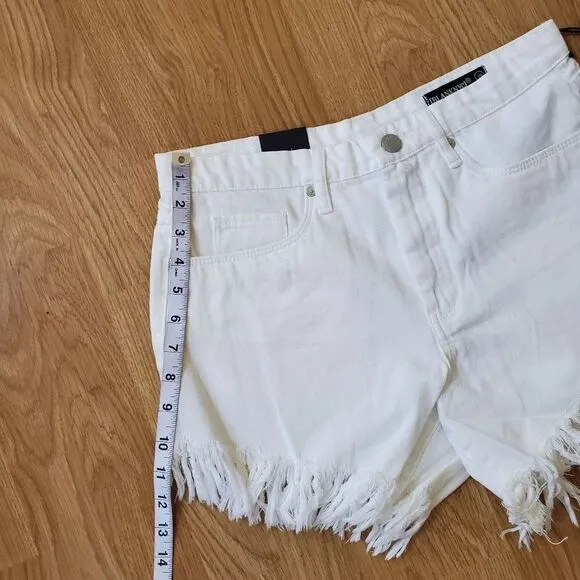 NEW! Blank NYC | Frayed Hem White Denim Shorts - size 29