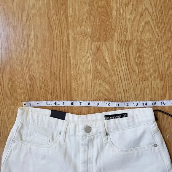 NEW! Blank NYC | Frayed Hem White Denim Shorts - size 29